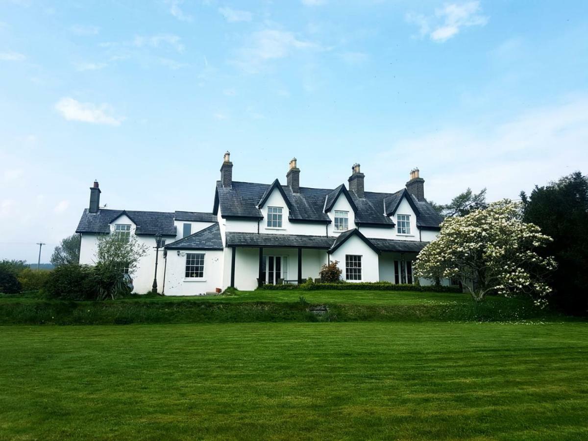Bryansford Cottage エクステリア 写真